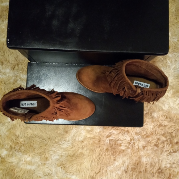 Heeled Booties - Picture 6 of 9